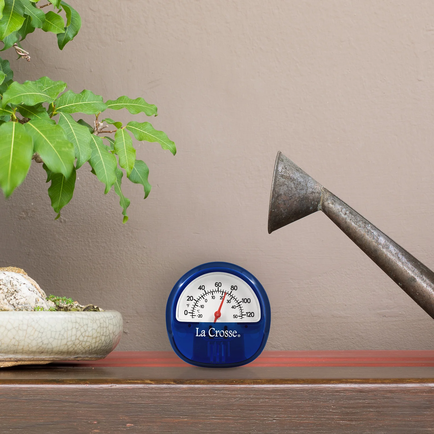 104-106BL In/Outdoor Thermometer with Magnet - Image 4