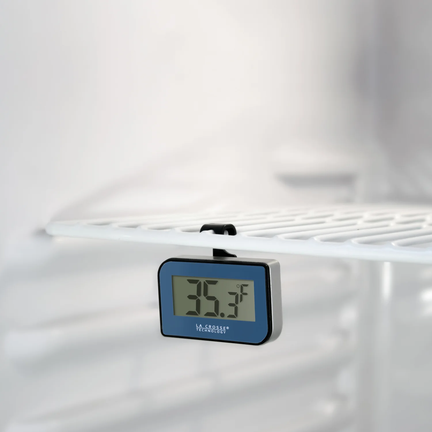 314-152-BL Blue Digital Thermometer - Image 3