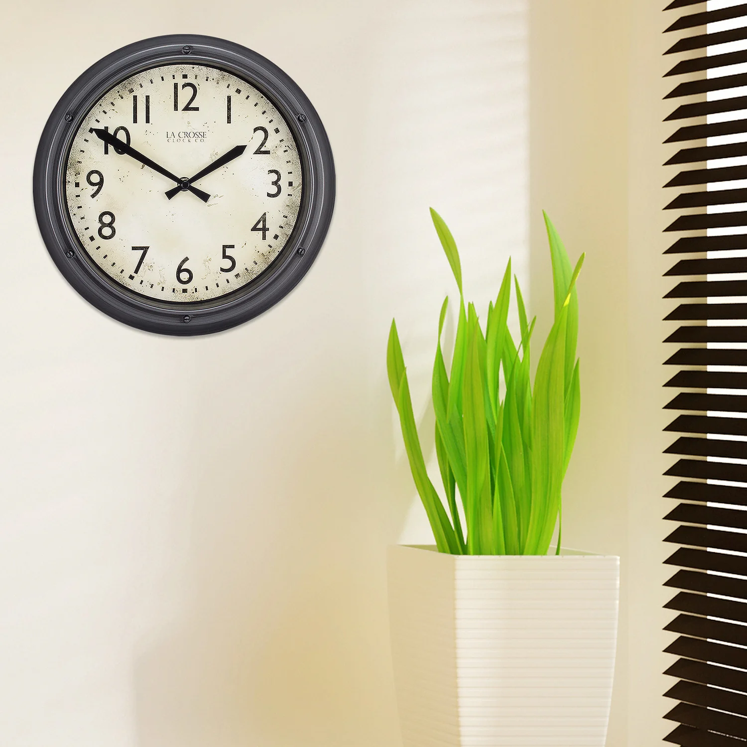 12 inch Evelyn Wall Clock - Image 2