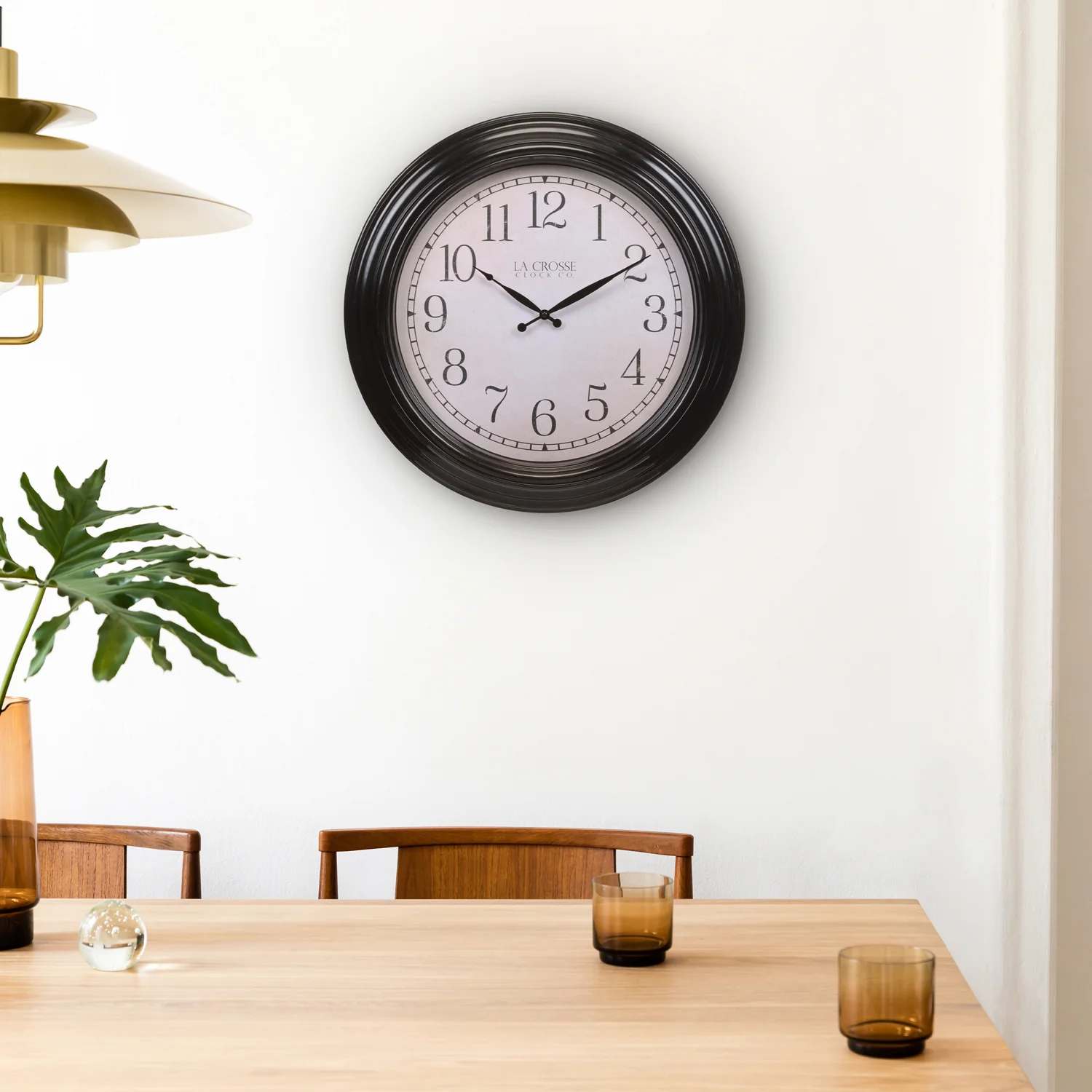 404-2658 23-inch Maxell Wall Clock – Arabic Numerals - Image 7