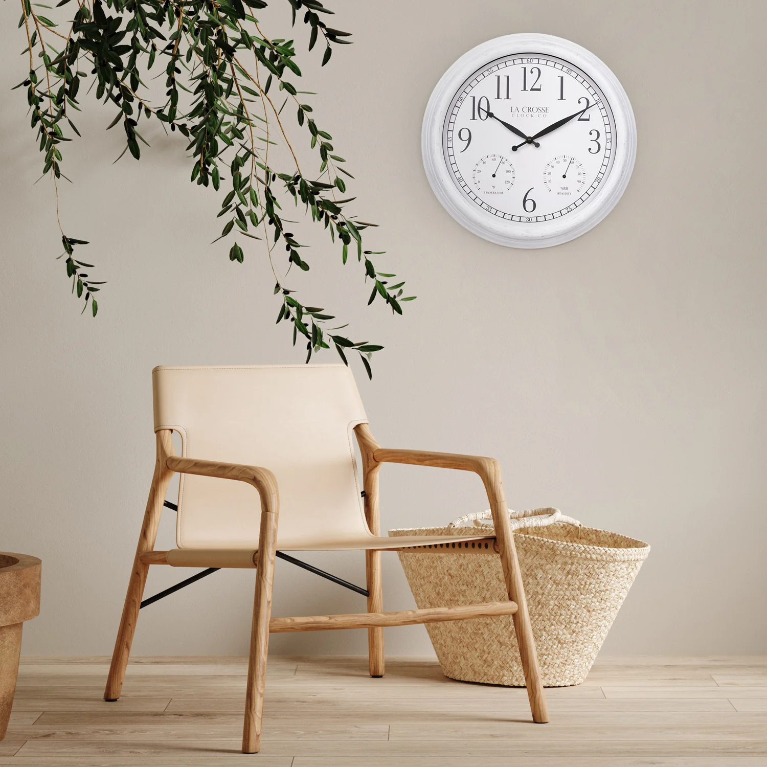 404-3015CC 15-inch Indoor/Outdoor Payton Wall Clock - Image 5