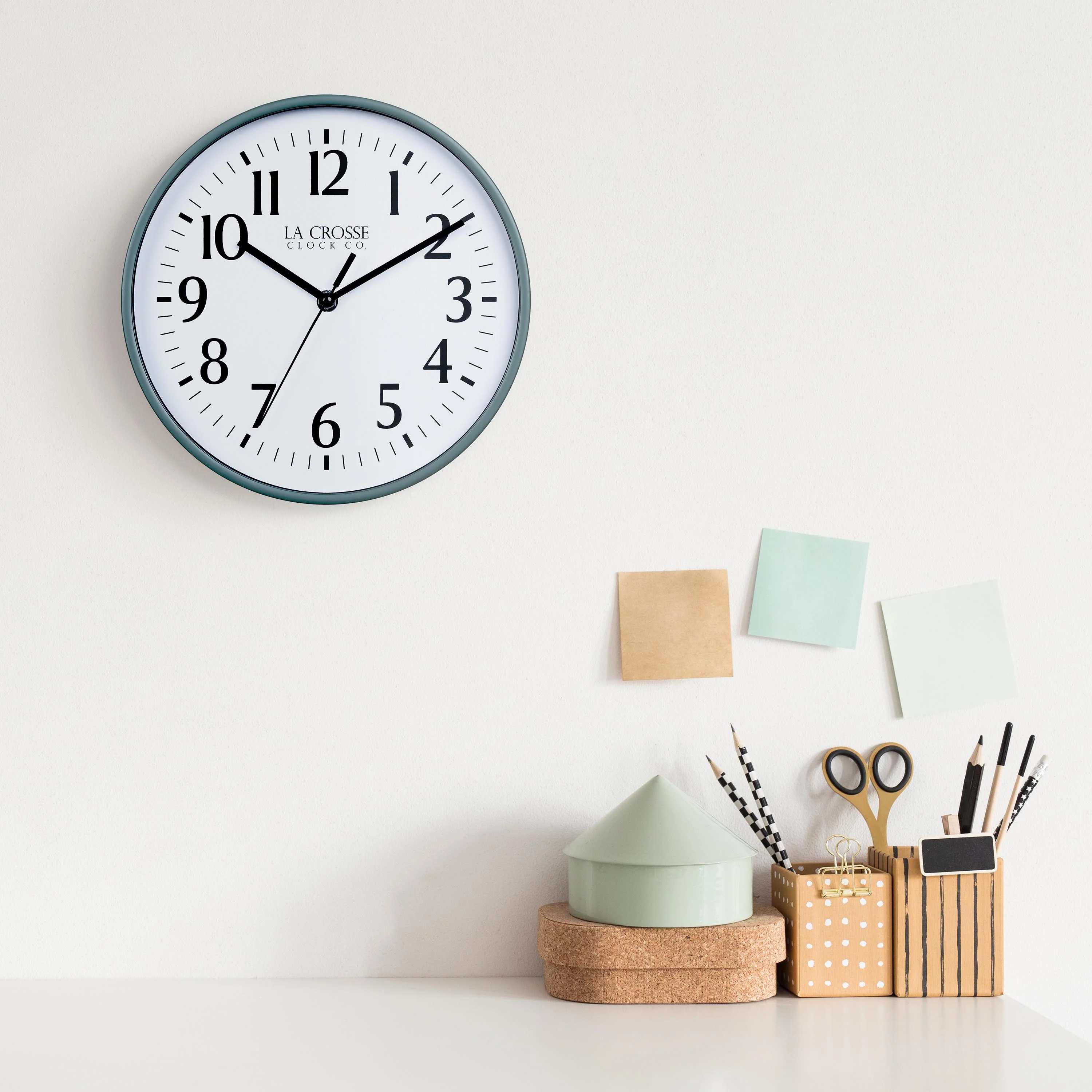 404-3025G 10-inch Basics Analog Wall Clock – Green - Image 4