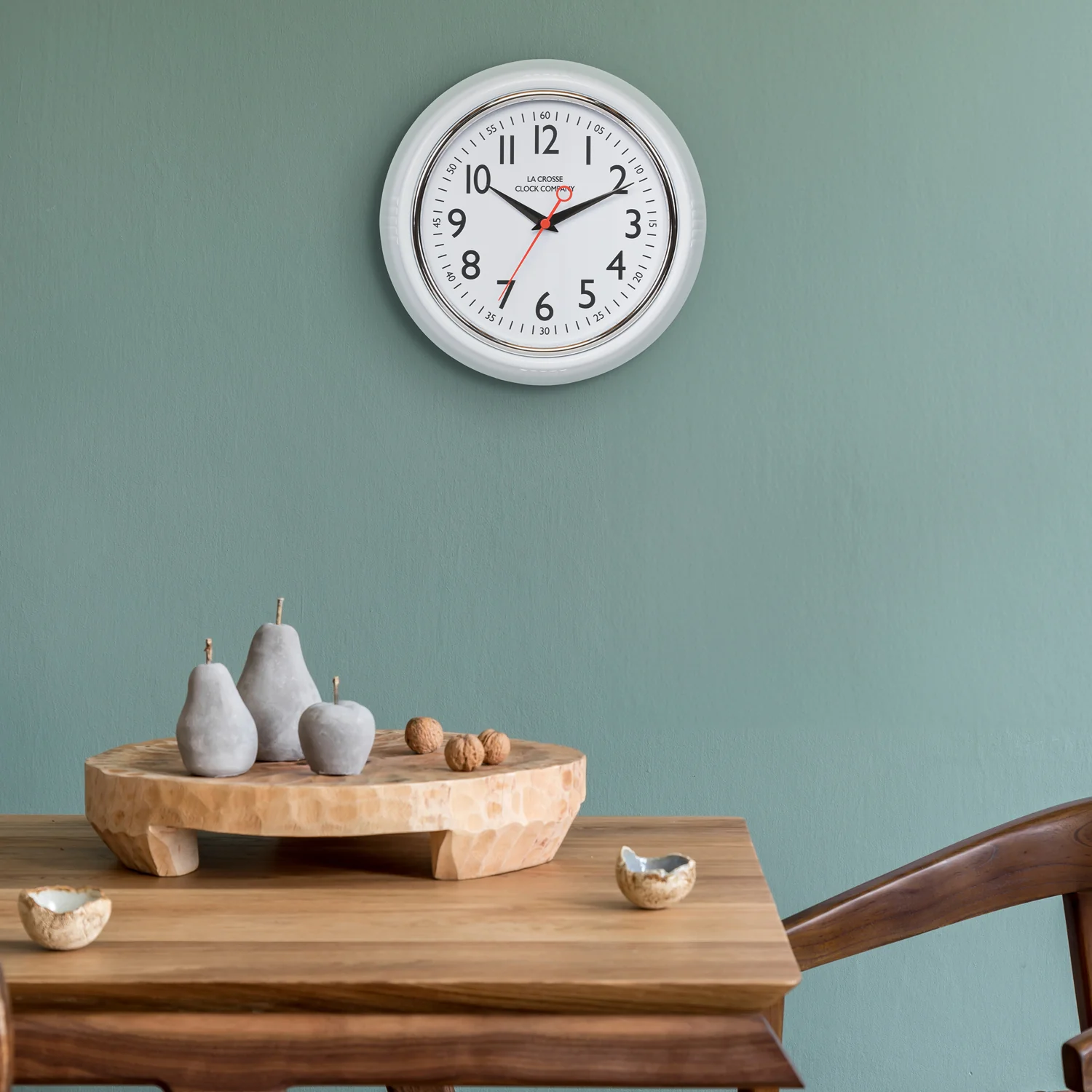 404-3624W 9.6-inch Schoolhouse Wall Clock - Image 4