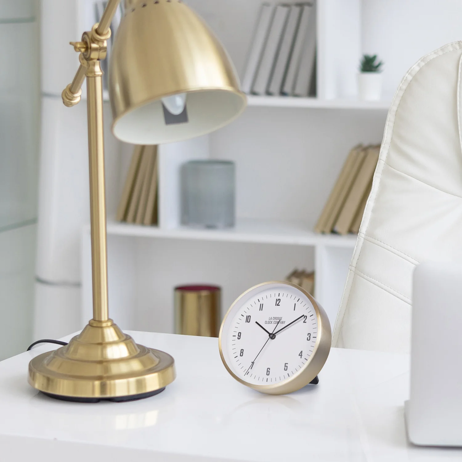404-3715B 6-inch Wells Brass Finish Analog Table/Wall Clock - Image 4