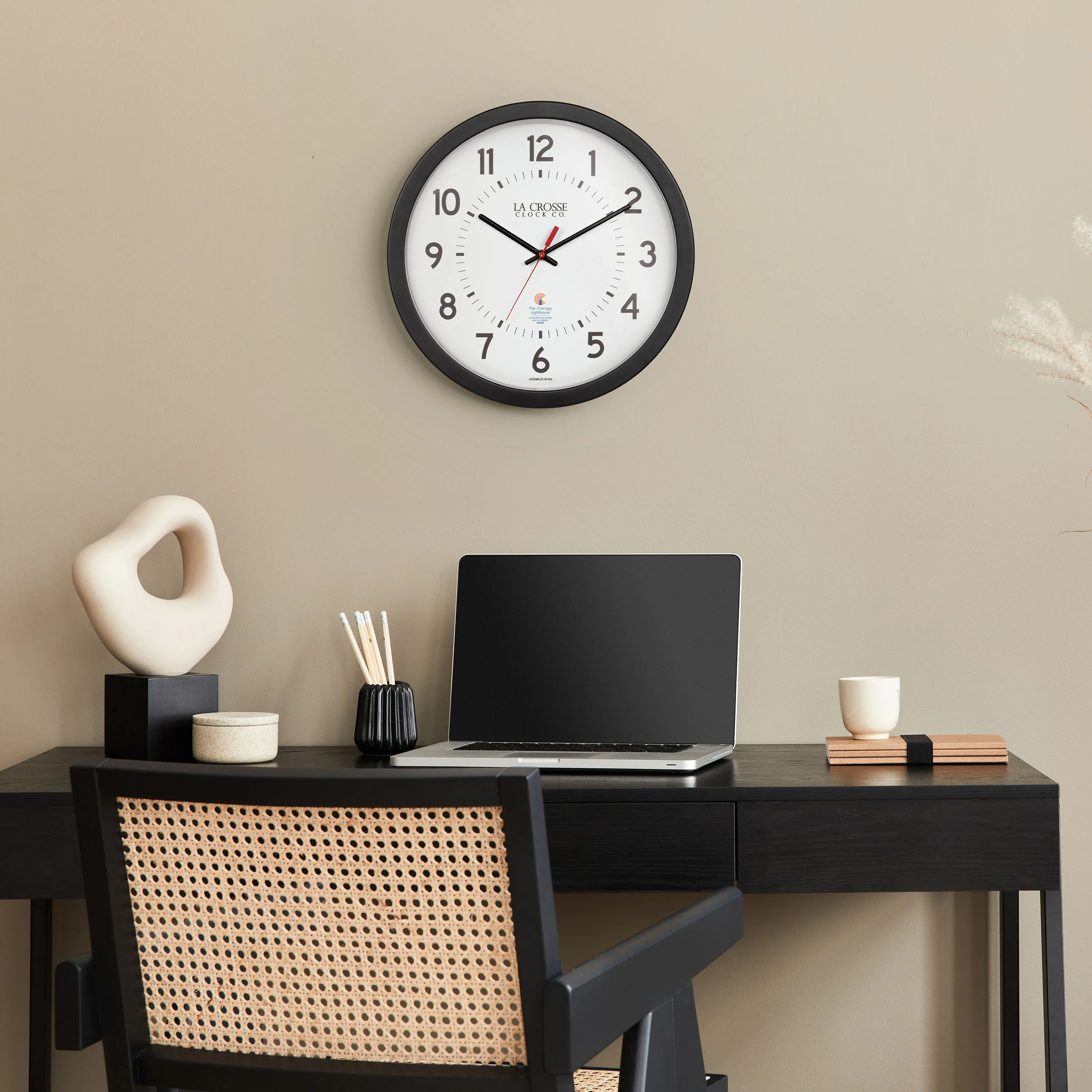 404-5537 14.5-inch Wall Clock - Black - Image 4