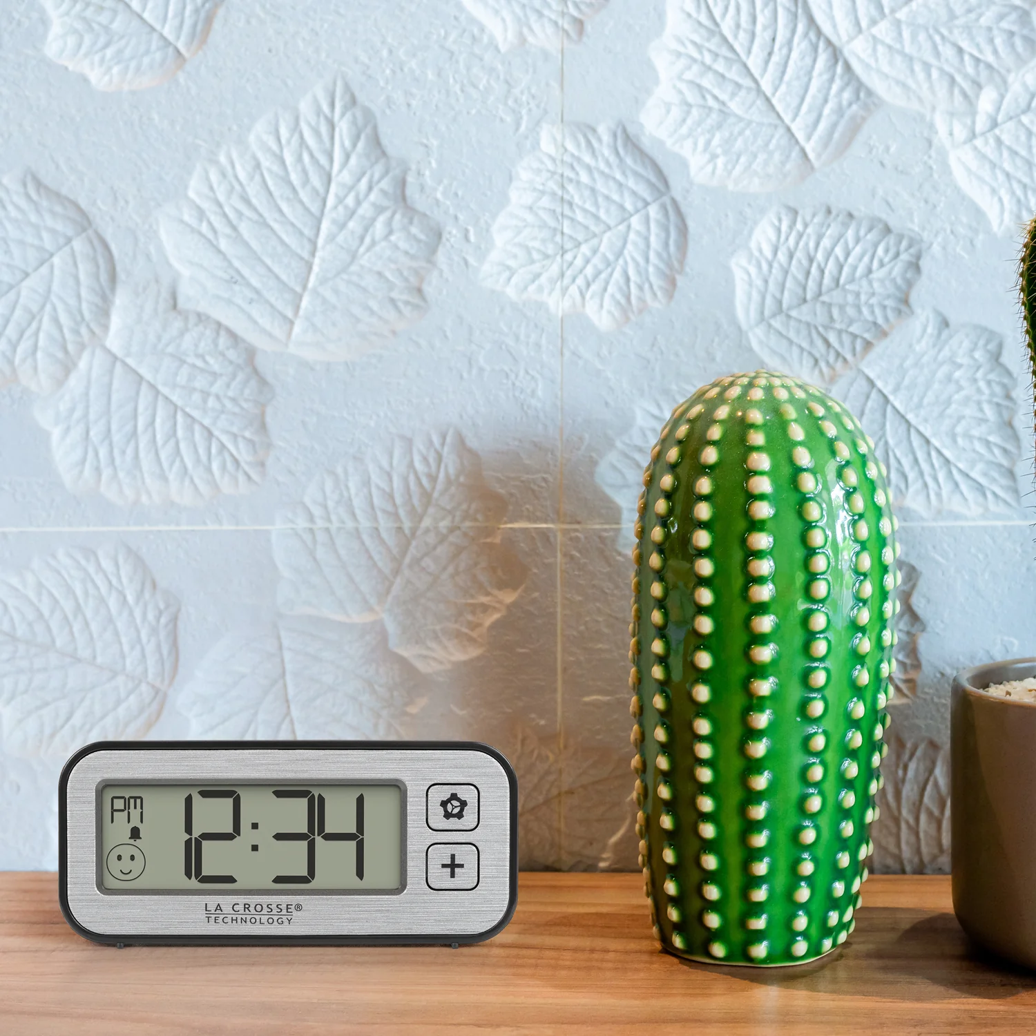 513-148 Mini Digital Clock with Comfort Meter Indoor Temp and Humidity - Image 7