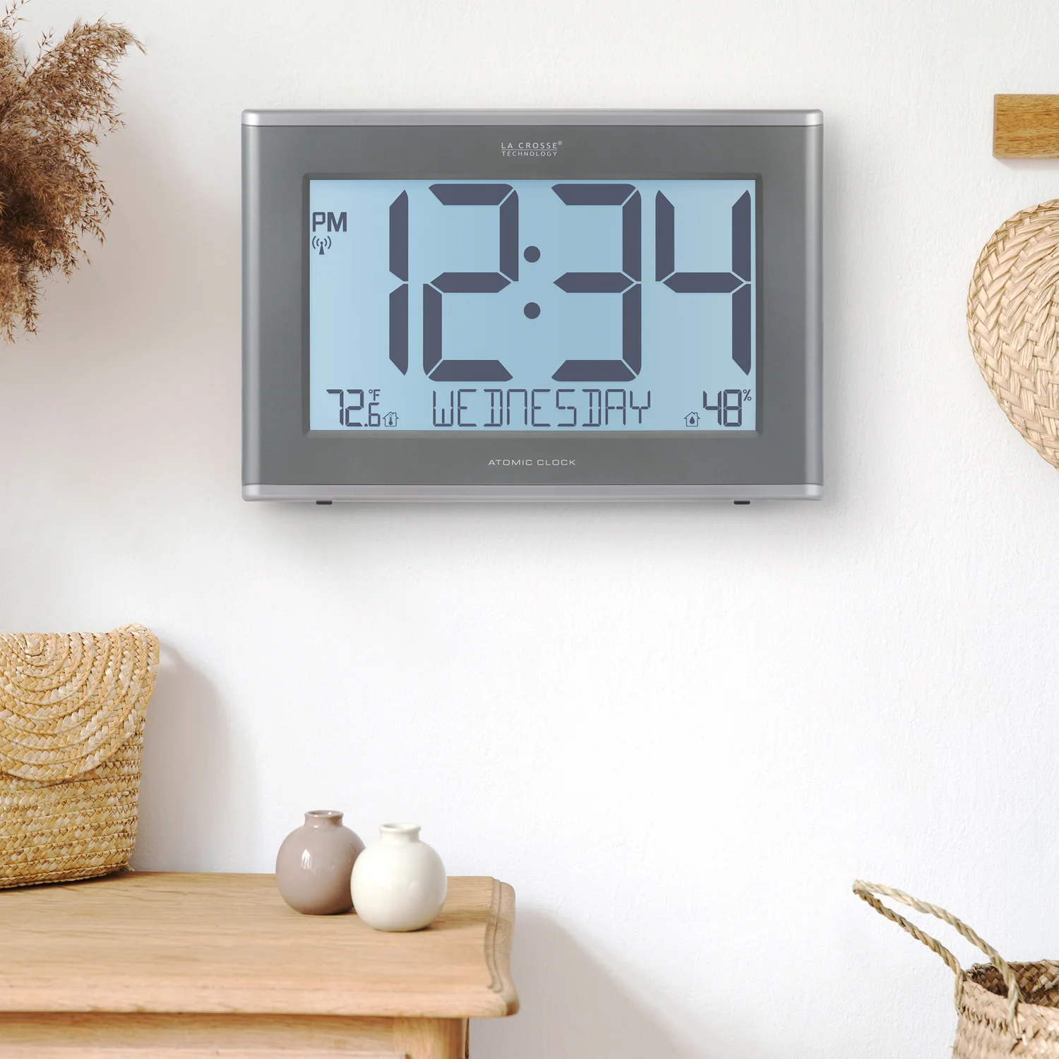 513-21867 Jumbo Atomic Wall Clock with Indoor Temp, Humidity and Backlight - Image 4