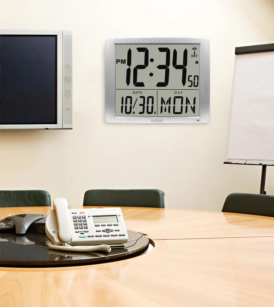 Jumbo Digits Atomic Wall Clock - Image 5