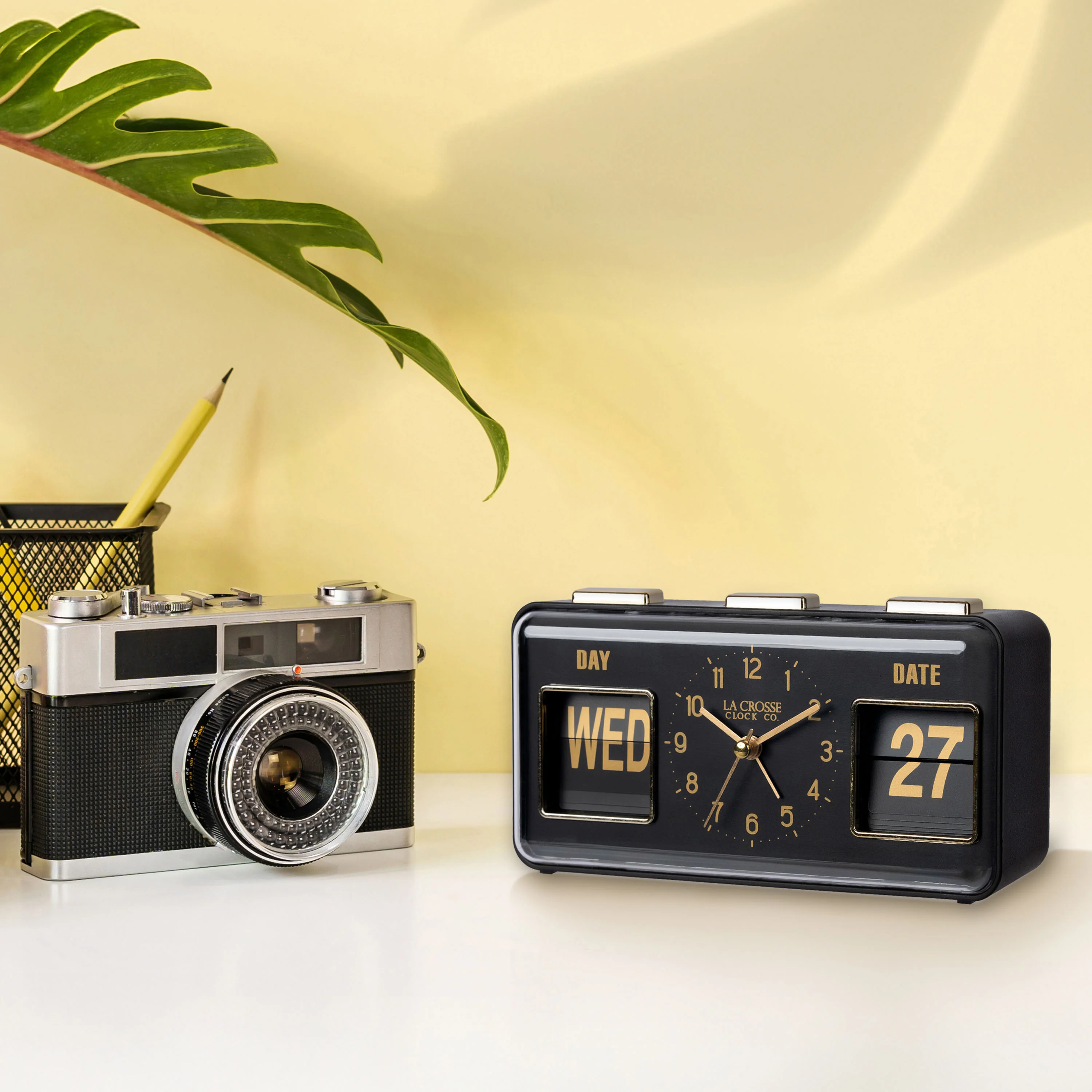 636-379B Daily Flip Alarm Clock with Calendar - Black - Image 4