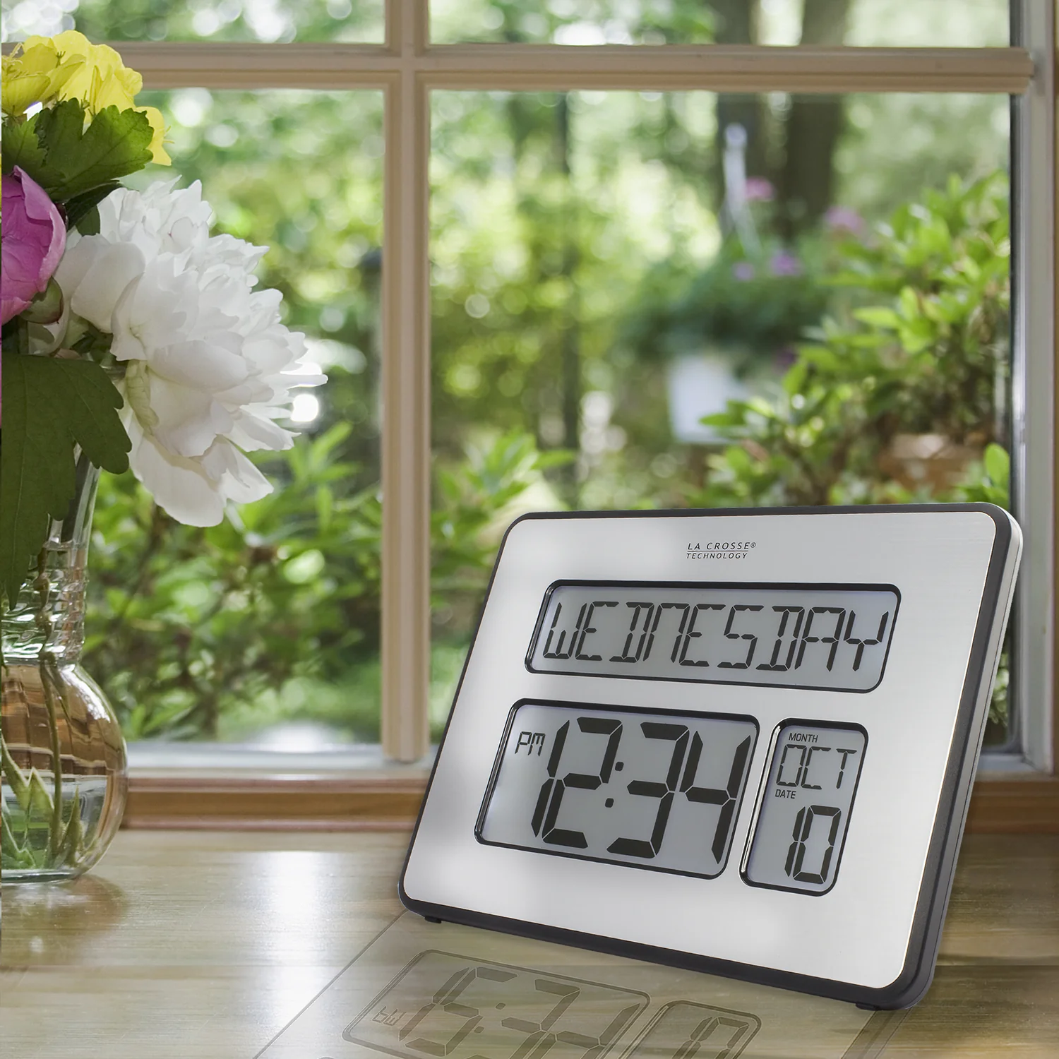C86279V4 Atomic Digital Wall Clock with Backlight - Image 4