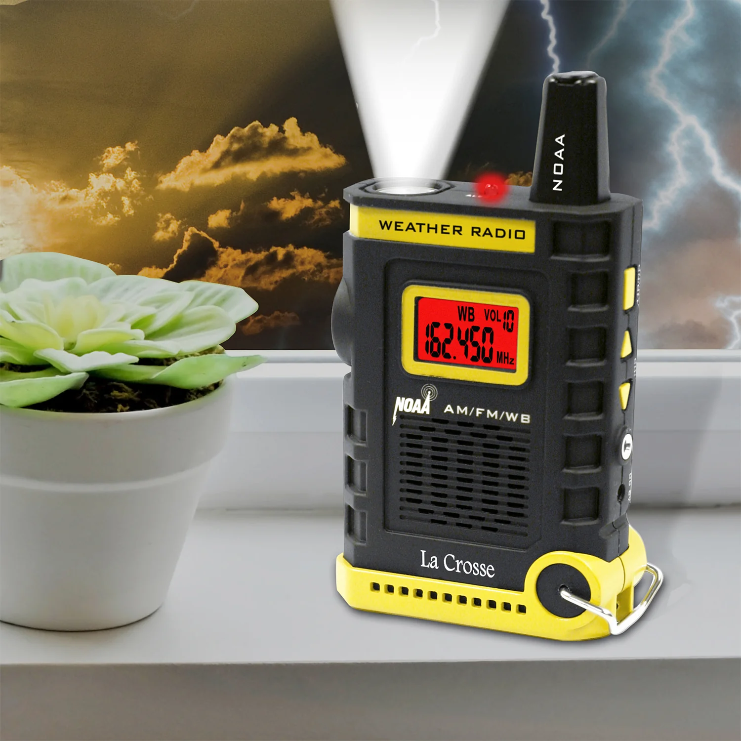 AM/FM Handheld Weather Radio - Image 2