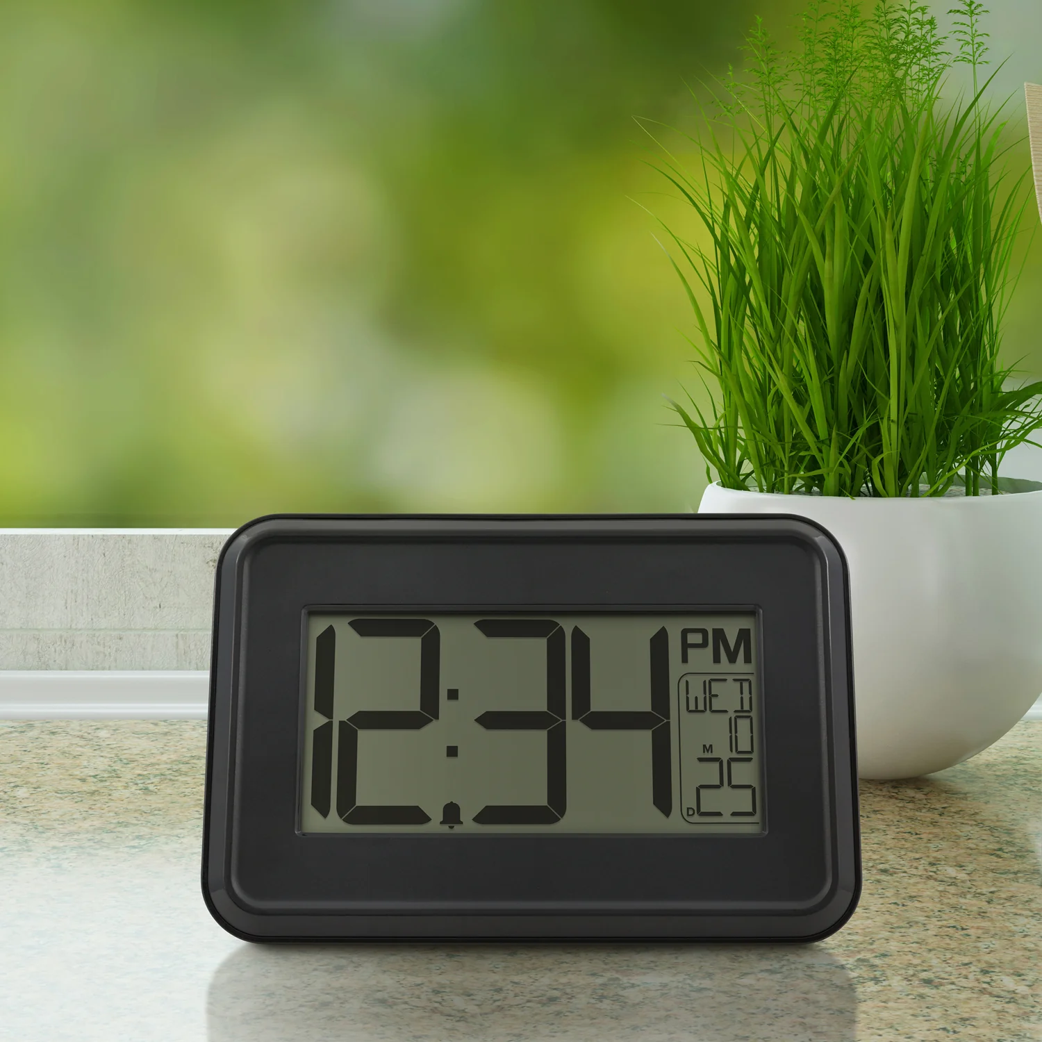 W72258 Digital Clock - Image 4
