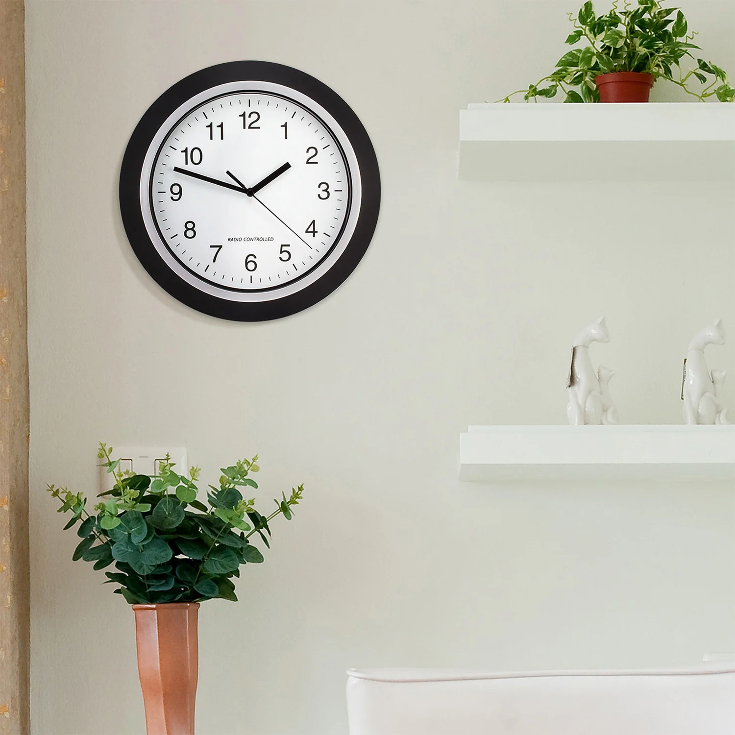 Analog Atomic Wall Clock - Image 5