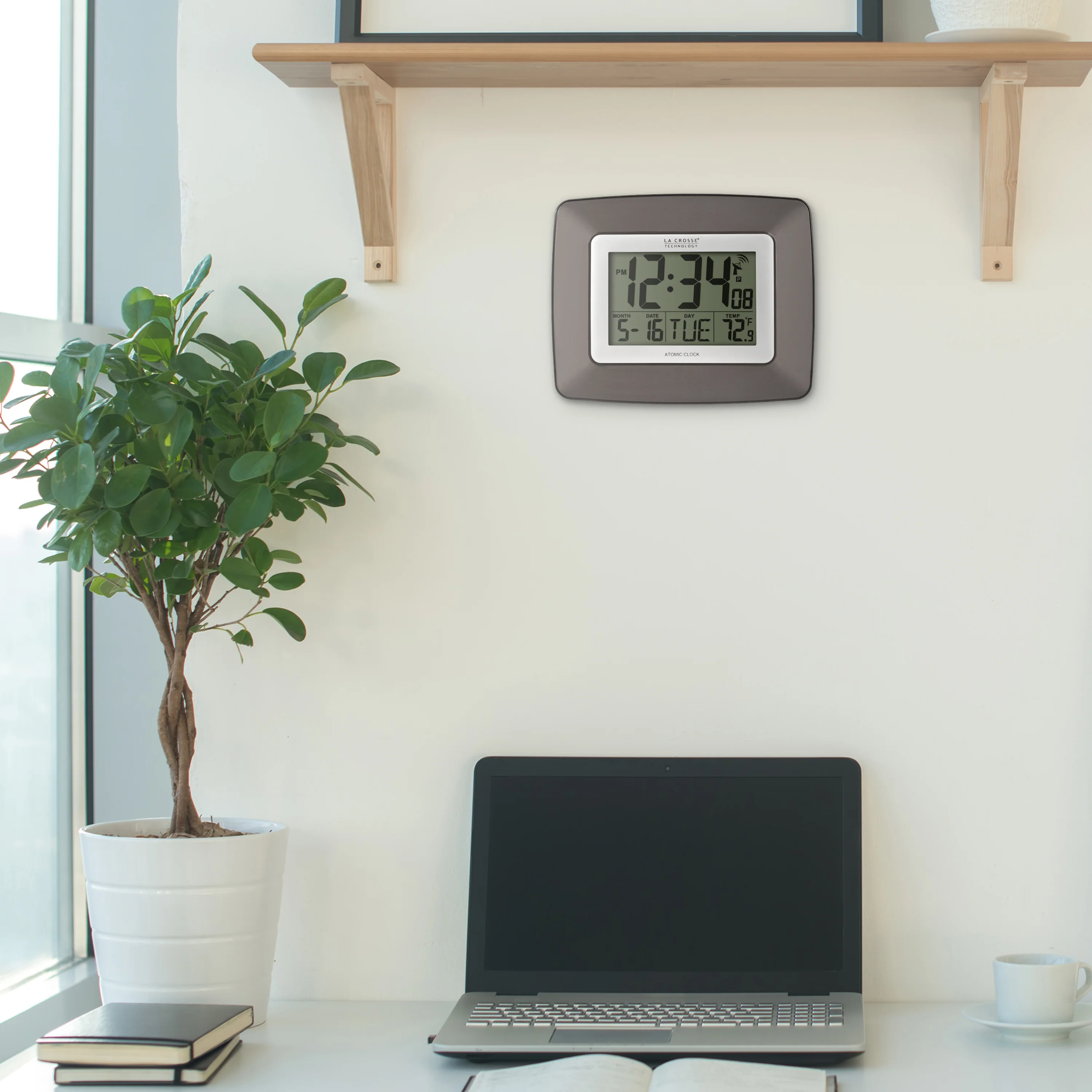 WWVB Digital Clock with Indoor Temperature - Image 3