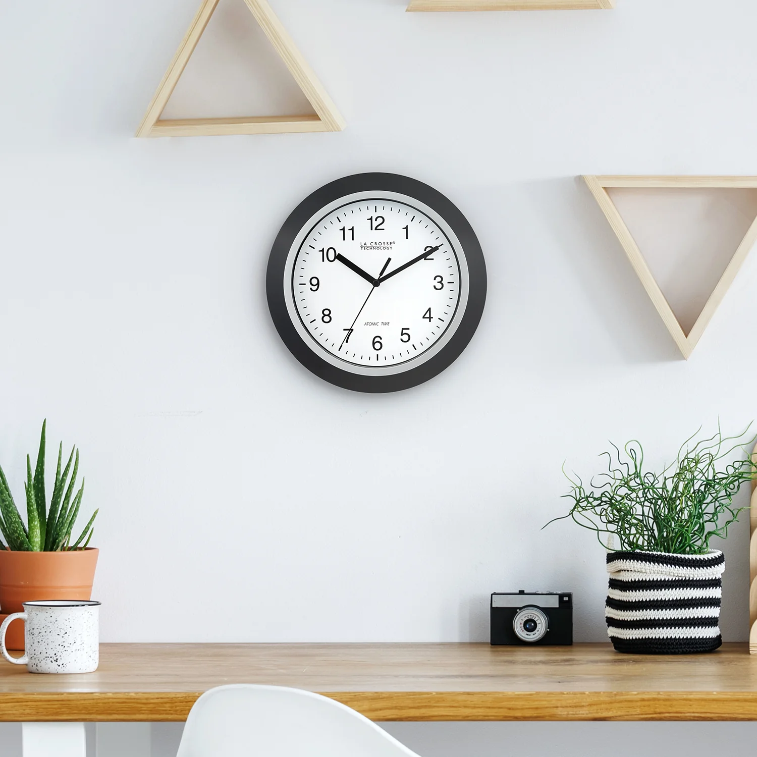 WT-3102B 10-inch Atomic Wall Clock - Image 3