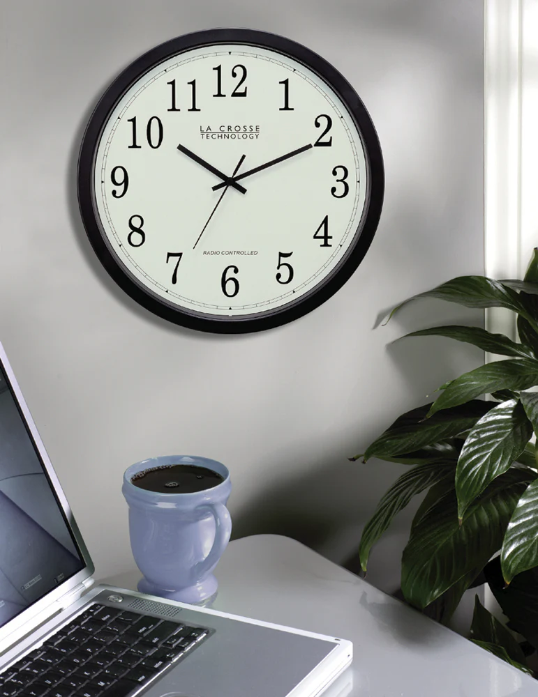 14 inch Atomic Wall Clock - Image 2
