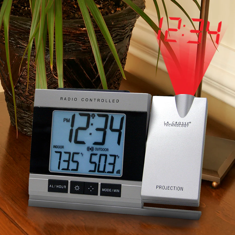 Projection Alarm Clock with Indoor/Outdoor Temperature - Image 3